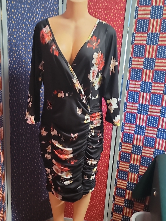 Dresses & Skirts - Black Floral Ruched Wrap Dress